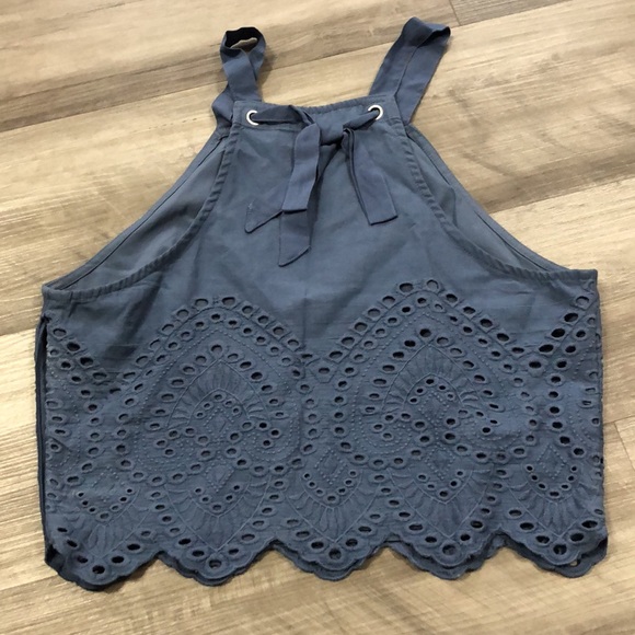 Abercrombie crop top - Picture 2 of 3